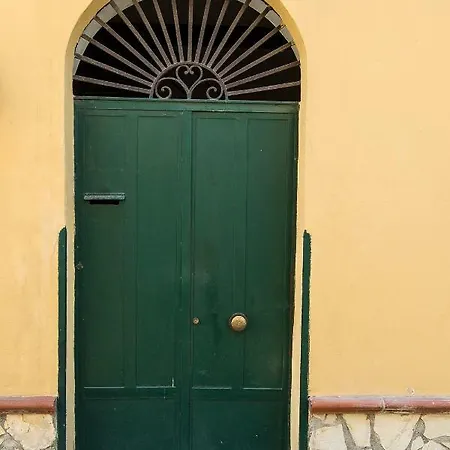 De Valois Apartment Palermo